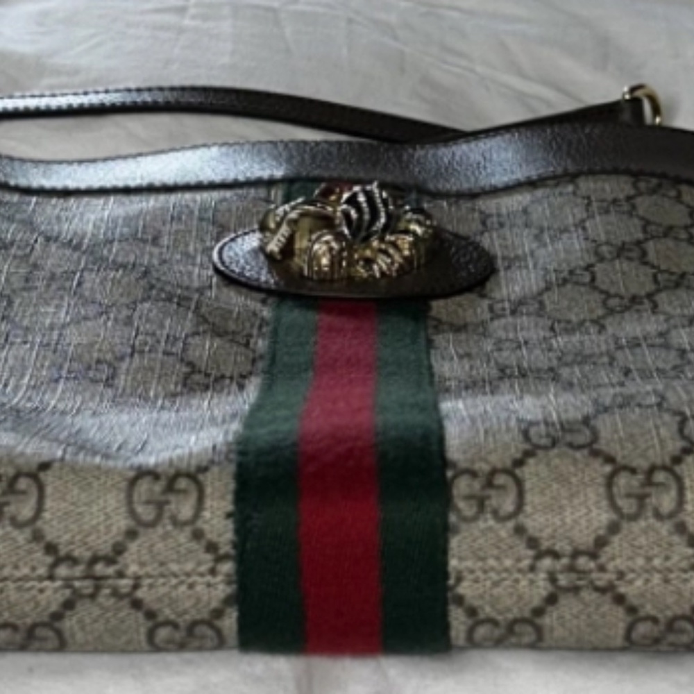 Gucci Rajah GG SupremeTote - Picture 4 of 9